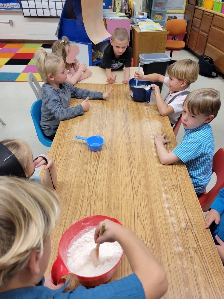 kindergarten play dough activity 
